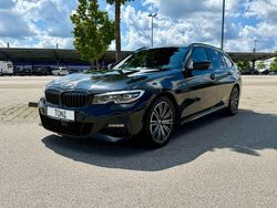 Schwarz Gebraucht 2021 BMW 320 M Sport Kombi | 19.900 € (Teuer)