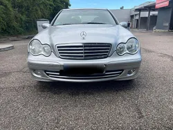 Grau Gebraucht 2004 Mercedes C200 Limousine | 2.900 € (Guter Preis)