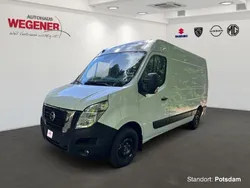 Mineral white (s) Gebraucht 2024 Nissan Interstar N-Connecta Van | 34.990 € (Teuer)