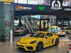 Gelb Gebraucht 2021 Porsche Cayman Coupé | 87.900 €
