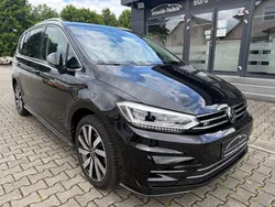 Schwarz Gebraucht 2024 VW Touran R-line Van / Kleinbus | 37.290 € (Fairer Preis)
