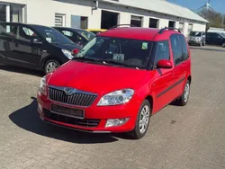 Rot Gebraucht 2010 Skoda Roomster Plus Edition Kombi | 2.500 € (Teuer)