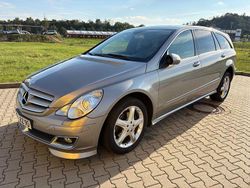 Grau Gebraucht 2007 Mercedes R320 Van / Kleinbus | 7.990 € (Teuer)