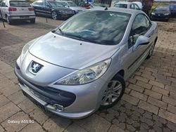 Silber Gebraucht 2007 Peugeot 207 CC Cabrio | 1.750 € (Guter Preis)