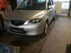 Silber Gebraucht 2007 Mazda 2 Kleinwagen | 1.550 € (Fairer Preis)