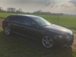 Schwarz Gebraucht 2011 Audi A6 Kombi | 14.599 €