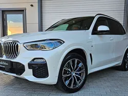 Mineralweiss metallic Gebraucht 2021 BMW X5 M Sport SUV | 59.990 € (Fairer Preis)