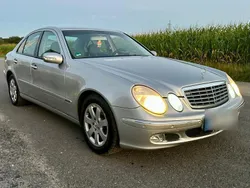 Silber Gebraucht 2003 Mercedes E200 Limousine | 2.199 € (Guter Preis)
