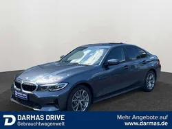 Grau Gebraucht 2020 BMW 330e Advantage Limousine | 25.990 € (Fairer Preis)
