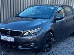 Grau Gebraucht 2021 Peugeot 308 Active Kleinwagen | 10.900 € (Superpreis)