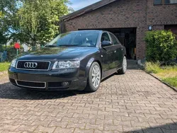 Schwarz Gebraucht 2002 Audi A4 Limousine | 6.000 € (Teuer)