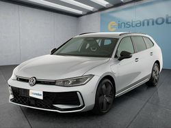 Silber Neu 2025 VW Passat Kombi | 51.349 € (Fairer Preis)