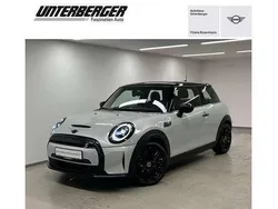 Gebraucht 2022 Mini Cooper S Hatch Kleinwagen | 18.990 € (Etwas zu teuer)