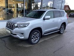 Platinsilber metallic Gebraucht 2022 Toyota Land Cruiser Executive SUV | 59.990 € (Fairer Preis)