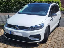 Weiß Gebraucht 2018 VW Touran R-line Van / Kleinbus | 22.900 € (Guter Preis)