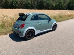 Grün Gebraucht 2019 Abarth 695 Kleinwagen | 24.000 €
