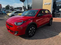 Rot Neu 2025 Fiat 600 SUV | 28.780 € (Teuer)