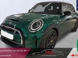 British racing green iv Gebraucht 2022 Mini Cooper SE Classic Kleinwagen | 18.900 € (Fairer Preis)