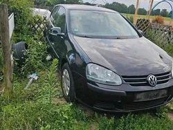 Schwarz Gebraucht 2004 VW Golf IV Kleinwagen | 800 € (Superpreis)