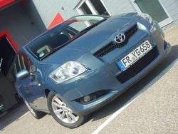 Blau Gebraucht 2007 Toyota Auris Executive Kleinwagen | 3.300 € (Fairer Preis)