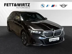 Sophistograu brillanteffekt Gebraucht 2025 BMW 540 M Sport Kombi | 63.990 € (Superpreis)