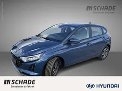 Blau Neu 2025 Hyundai i20 Trend Limousine | 24.620 € (Teuer)
