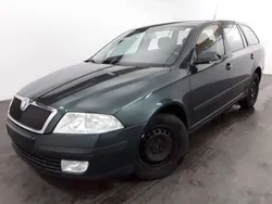 Schwarz Gebraucht 2006 Skoda Octavia Ambiente Kombi | 4.985 €