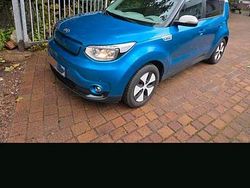 Blau Gebraucht 2015 Kia Soul SUV | 6.500 € (Fairer Preis)