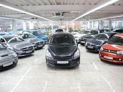 Schwarz Gebraucht 2010 Toyota Verso Life Van / Kleinbus | 3.990 € (Guter Preis)