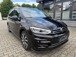 Schwarz Gebraucht 2024 VW Touran R-line Van / Kleinbus | 35.990 € (Fairer Preis)