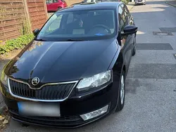 Schwarz Gebraucht 2015 Skoda Rapid Limousine | 7.250 € (Fairer Preis)