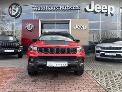 Rot Gebraucht 2022 Jeep Compass Trailhawk SUV | 39.900 €