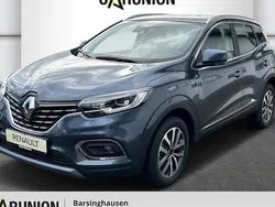 Grau Gebraucht 2022 Renault Kadjar Intens SUV | 21.575 € (Fairer Preis)