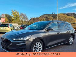 Grau Gebraucht 2022 Ford Focus Kombi | 13.500 € (Fairer Preis)