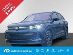 Blau Gebraucht 2024 VW Tiguan Goal SUV | 41.890 € (Guter Preis)