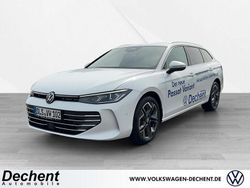 Weiß Gebraucht 2024 VW Passat Elegance Kombi | 44.880 € (Fairer Preis)
