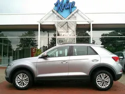 Silber Gebraucht 2024 VW T-Roc Life SUV | 26.490 € (Fairer Preis)