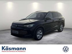Grenadillschwarz metallic Neu 2025 VW Tiguan Elegance SUV | 56.315 €