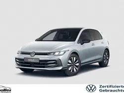 Rot Gebraucht 2024 VW Golf VIII Goal Limousine | 34.550 € (Guter Preis)