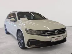 Pure white Gebraucht 2020 VW Passat GTE Kombi | 17.990 € (Guter Preis)