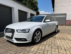 Weiß Gebraucht 2013 Audi A4 S-Line Kombi | 11.990 € (Etwas zu teuer)