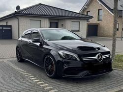 Schwarz Gebraucht 2016 Mercedes A45 AMG AMG Limousine | 25.500 € (Fairer Preis)