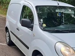Weiß Gebraucht 2010 Renault Kangoo Van / Kleinbus | 3.200 € (Fairer Preis)