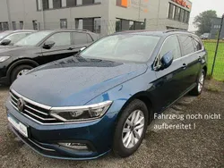 Blau Gebraucht 2023 VW Passat IQ Drive Kombi | 25.970 € (Guter Preis)