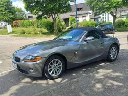 Grau Gebraucht 2004 BMW Z4 Cabrio | 8.300 € (Fairer Preis)