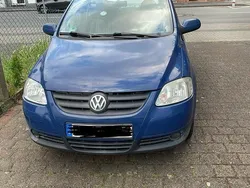 Blau Gebraucht 2005 VW Fox Kleinwagen | 950 € (Fairer Preis)