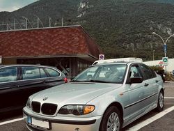 Silber Gebraucht 2002 BMW 316 Limousine | 1.300 €