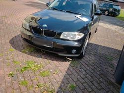 Schwarz Gebraucht 2005 BMW 116 Kleinwagen | 2.200 € (Fairer Preis)