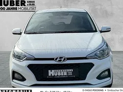 Weiß Gebraucht 2020 Hyundai i20 Select Limousine | 11.990 € (Guter Preis)