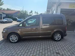 Braun Gebraucht 2015 VW Caddy Comfortline Van / Kleinbus | 8.400 €